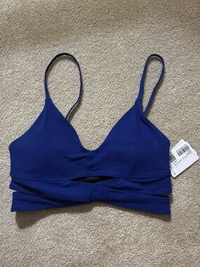 Lululemon V Neck Crossover underband bra NWT Size 4 Larkspur